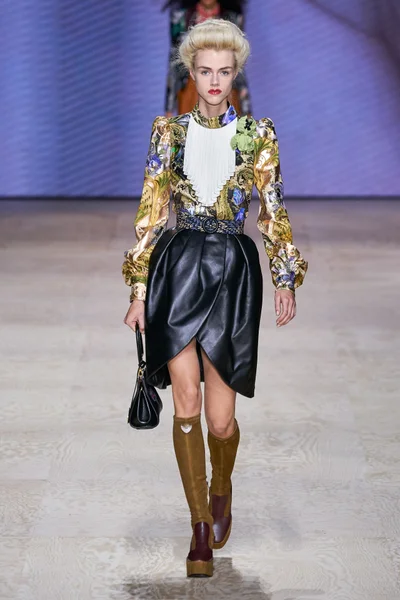 Look 41